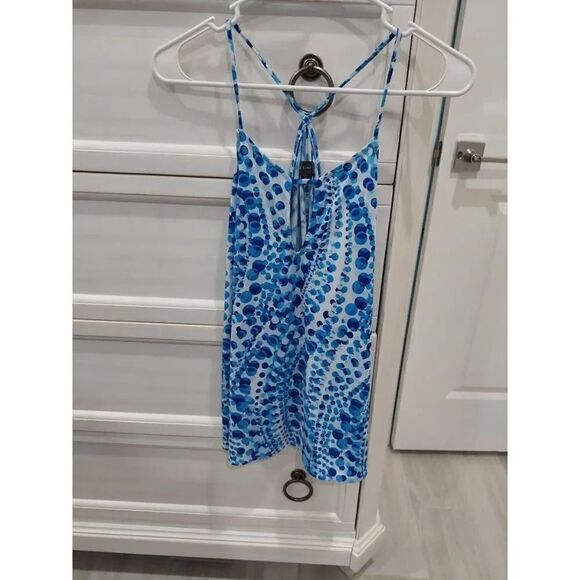The Limited Keyhole Blue Summery Top - Picture 3 of 9